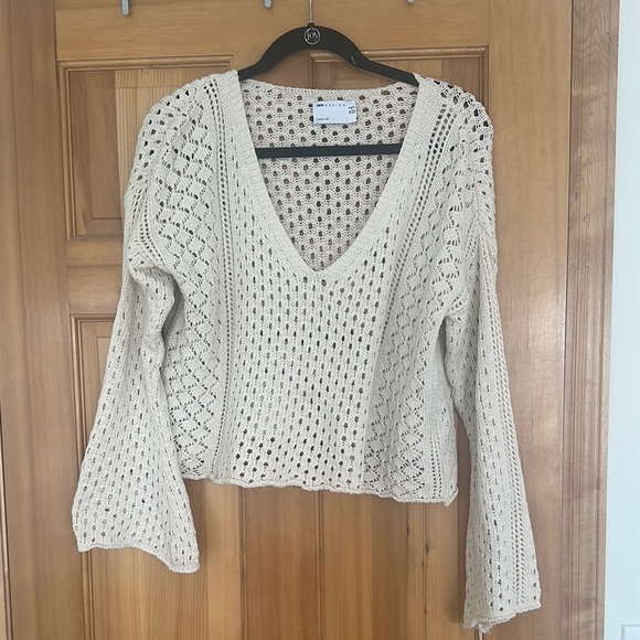 ASOS‎ Cream Open Knit Bell sleeve Sweater - Picture 1 of 4